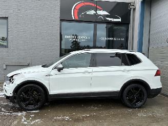 Voiture accidenté Volkswagen Tiguan VW TIGUAN 2.0D DSG 2018 7 ZIT 2018/8