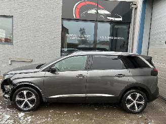 Coche accidentado Peugeot 5008 PEUGEOT 5008 1.5D 2023 7 ZIT 2023/5