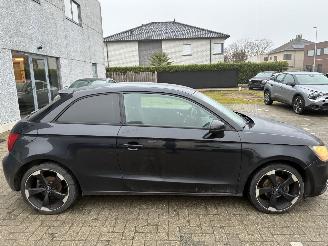 Audi A1 AUDI A1 1.6TDI DSG 2013 picture 8