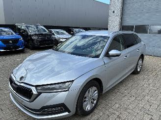 skadebil auto Skoda Octavia SKODA OCTAVIA 2.0D 2023 2023/9
