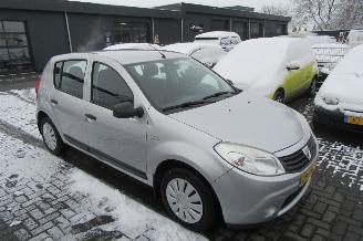 uszkodzony samochody osobowe Dacia Sandero 1.6 Ambiance 2008/8