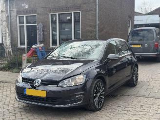 Schadeauto Volkswagen Golf 1.2 TSI Lounge edition 2015/1