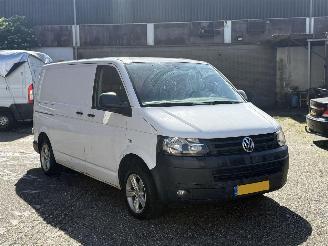 Unfallwagen Volkswagen Transporter 2.0 TDI L1H1 BM AUTOMAAT 2015/1