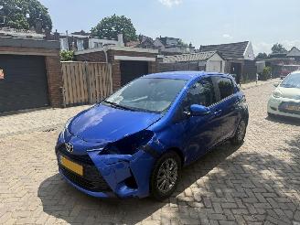 skadebil auto Toyota Yaris 1.5 VVT-i Dynamic AUTOMAAT 2020/1