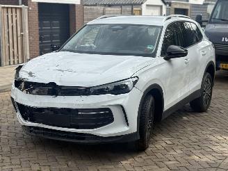 krockskadad bil auto Volkswagen Tiguan 2.0 TDI GOAL Nieuwste model! 2025/1
