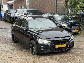 Schadeauto BMW 3-serie 330e M PAKKET 2016/1