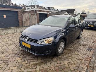 Vaurioauto  passenger cars Volkswagen Golf 1.6 TDI AUTOMAAT NAP!!! 2013/1
