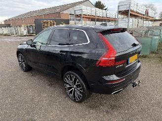 Volvo Xc-60 2.0 T8 R DESIGN AWD picture 11