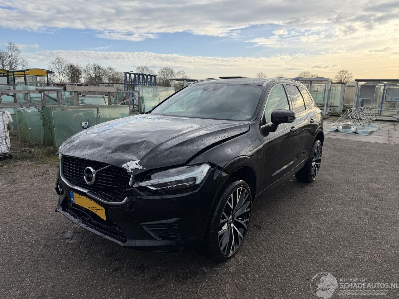 Volvo Xc-60 2.0 T8 R DESIGN AWD