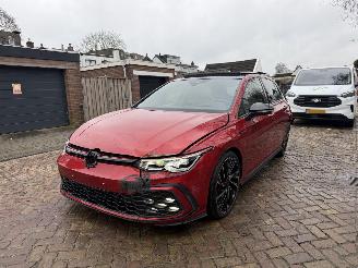 krockskadad bil auto Volkswagen Golf 2.0 GTI PANO SFEER 2021/1