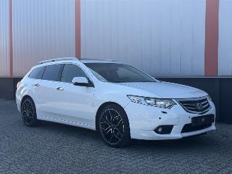 Vaurioauto  passenger cars Honda Accord TOURER 2.2 i-DTEC Executive 2013/1