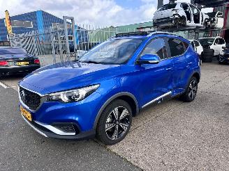 Vaurioauto  passenger cars MG ZS MG ZS EV LUXURY 45KWH 2020/8