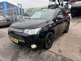 Avarii autoturisme Mitsubishi Outlander 2.0 PHEV BUSINESS EDITION PLUG IN 2014/8