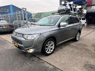 Avarii autoturisme Mitsubishi Outlander 2.0 PHEV EXECUTIVE EDITION PLUG IN 2014/4