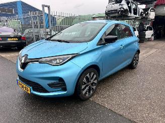 Coche accidentado Renault Zoé R110 52 KWH 2022/2