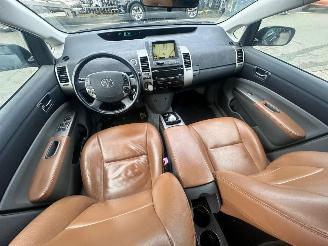 Toyota Prius 1.5 VVT-i picture 2