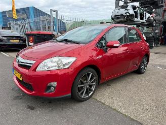 Damaged car Toyota Auris 1.8 FULL HYBRIDE 2012/6