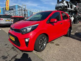 krockskadad bil auto Kia Picanto 1.0 DPI 2021/1