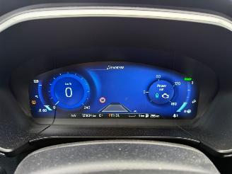 Ford Kuga 2.5 HYRBIDE PLUG-IN PHEV TITANIUM picture 9