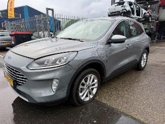 Auto incidentate Ford Kuga 2.5 HYRBIDE PLUG-IN PHEV TITANIUM 2021/6
