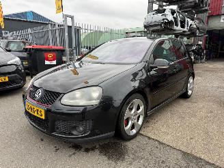 Vaurioauto  passenger cars Volkswagen Golf 2.0 GTI / TFSI 2005/3
