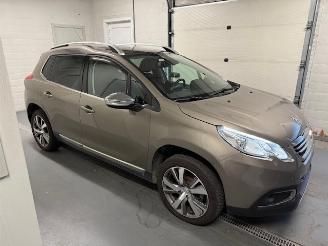 Voiture accidenté Peugeot 2008 // NUR 35000 KM // 2015/6