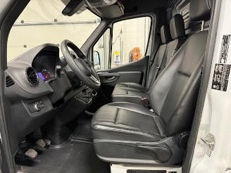 Mercedes Sprinter  picture 10
