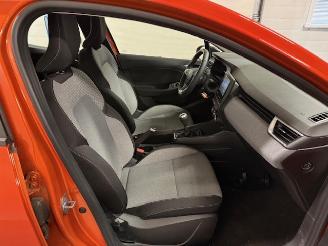 Renault Clio  picture 10