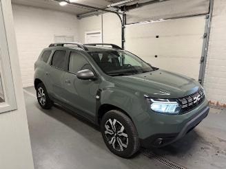 Vaurioauto  passenger cars Dacia Duster  2023/5