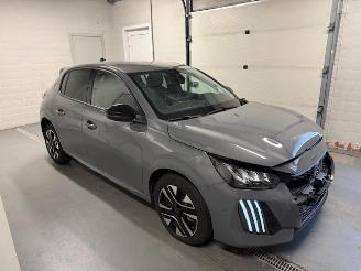 skadebil auto Peugeot 208  2025/4