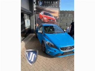 Coche siniestrado Volvo V-40 V40 (MV), Hatchback 5-drs, 2012 / 2019 2.0 D4 16V 2014/12