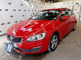 Salvage car Volvo V-60 V60 I (FW/GW), Combi, 2010 / 2018 2.0 D4 16V 2016/4