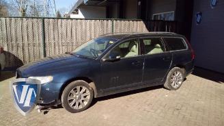 Coche siniestrado Volvo V-70 V70 (BW), Combi, 2007 / 2016 2.4 D 20V 2010
