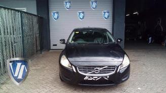 Dezmembrări autoturisme Volvo S-60 S60 II (FS), Sedan, 2010 / 2018 1.6 DRIVe,D2 2013