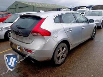 Coche siniestrado Volvo V-40 V40 (MV), Hatchback 5-drs, 2012 / 2019 2.0 D4 16V 2015/8