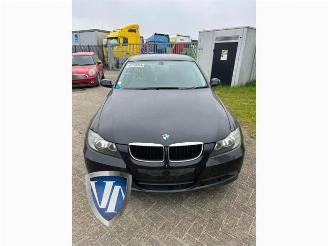 Coche siniestrado BMW 3-serie 3 serie (E90), Sedan, 2005 / 2011 320i 16V 2008/5