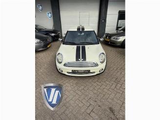 Coche siniestrado Mini Cooper Mini (R56), Hatchback, 2006 / 2013 1.6 16V One 2010/8