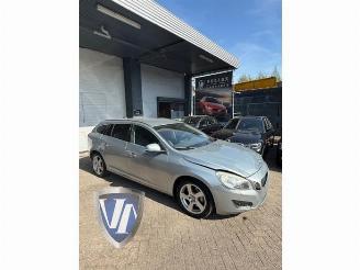Dezmembrări autoturisme Volvo V-60 V60 I (FW/GW), Combi, 2010 / 2018 2.0 T 16V 2012/7