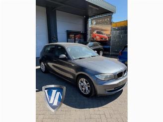 demontáž osobní automobily BMW 1-serie  2011/8
