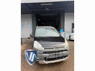 Coche siniestrado Citroën Berlingo Berlingo Cinqspace, Multispace, MPV, 2008 / 2021 1.6 Hdi 16V 110 2013/4