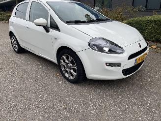 Schadeauto Fiat Punto Evo 5DRS 73 KW 2016/9
