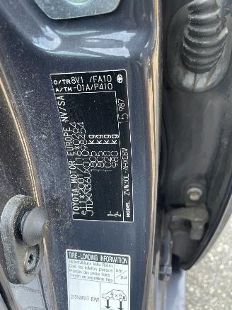 Toyota Prius 1.8 hybrid picture 19