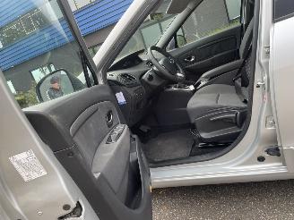 Renault Scenic 2.0 Aut. picture 9