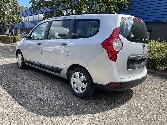 Vaurioauto  passenger cars Dacia Lodgy 1.5 dci 66kw 2018/8