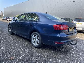 Avarii autoturisme Volkswagen Jetta 1.6 tdi 77kw 2014/7