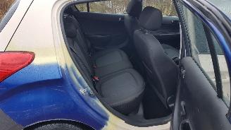 Hyundai I-20 AUTOMAAT picture 12