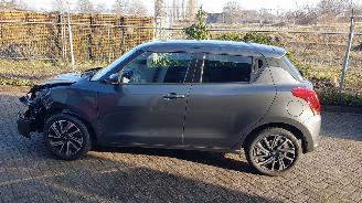 Suzuki Swift AUTOMAAT picture 10