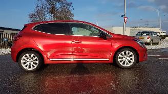 Coche accidentado Renault Clio INFINETY 2022/2