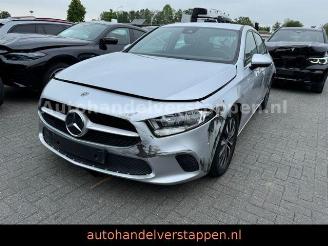 uszkodzony samochody osobowe Mercedes A-klasse d DAB+ Navigation 106co2 2019/11