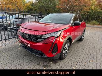 Voiture accidenté Peugeot 3008 II Allure Pack Aut  96 kW e-THP / PureTech 2022/3